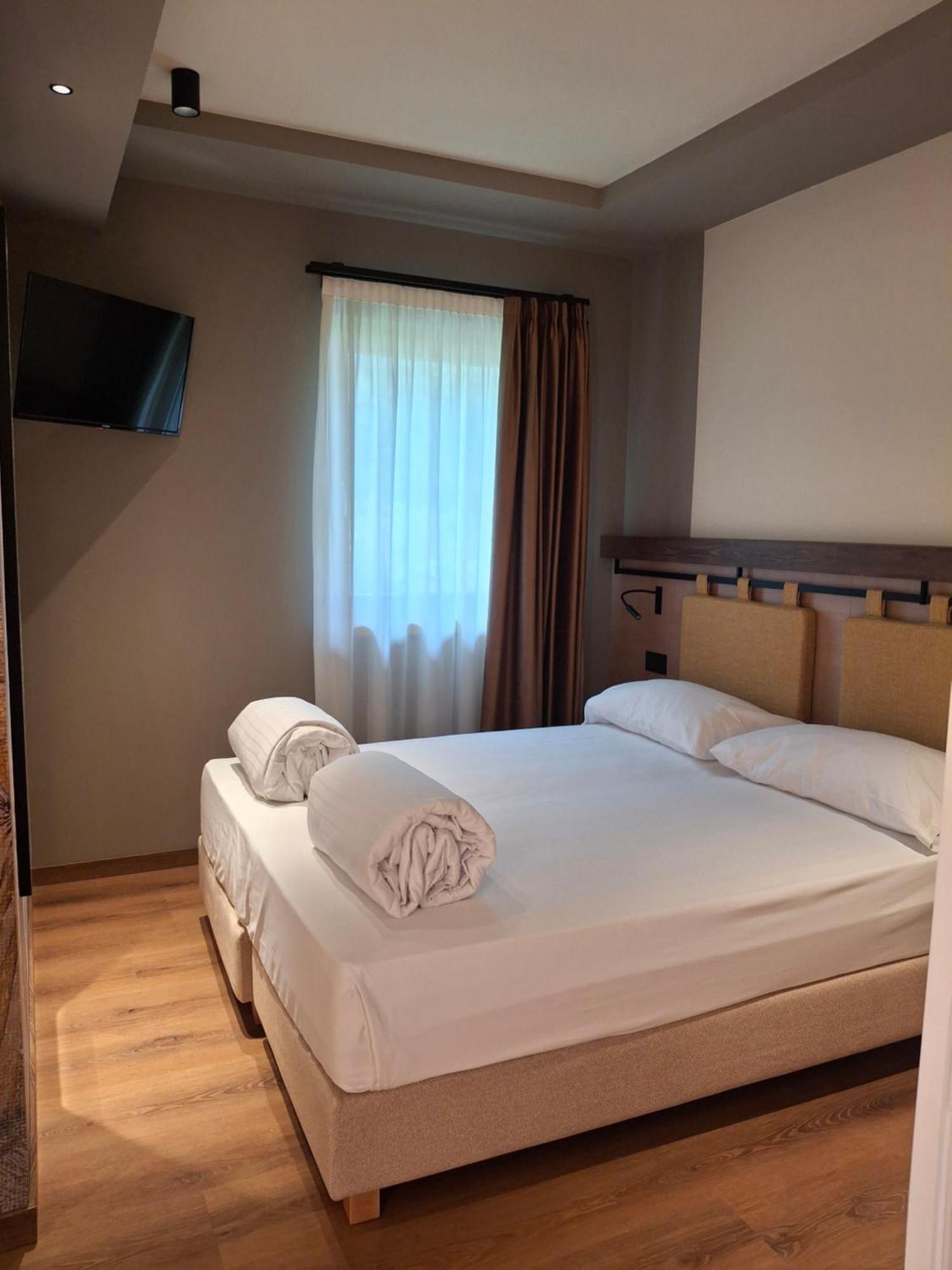 Hotel Dolomiti Saone Tione di Trento Eksteriør bilde
